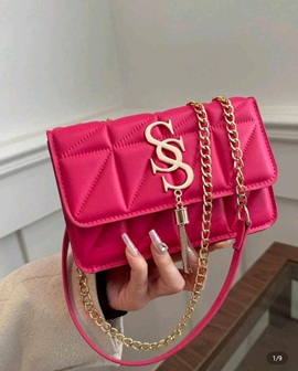 Cartera fucsia